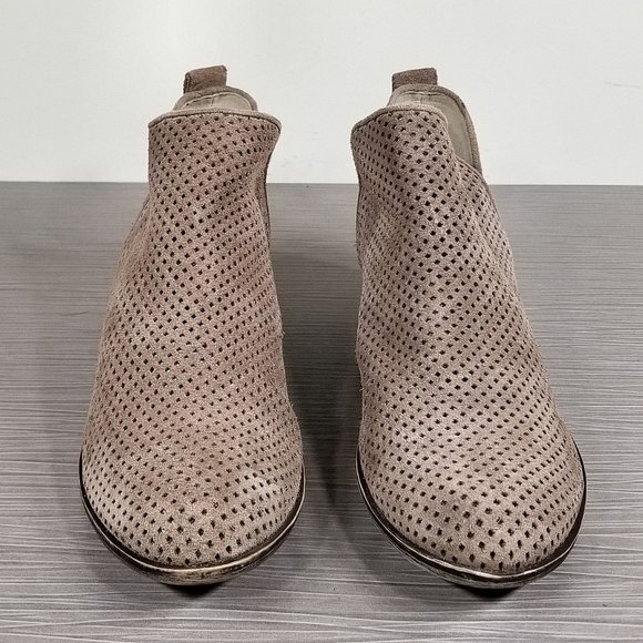 BP. Faren Bootie, Taupe Suede, Womens Size 6.5 M - Picture 2 of 10